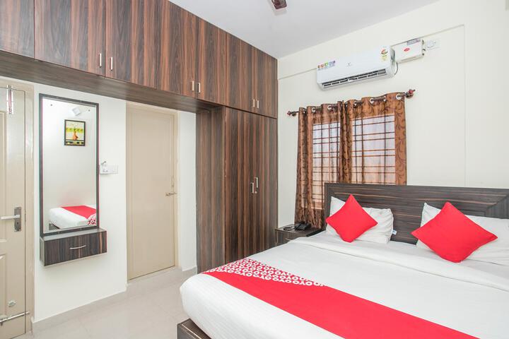 Room 8 of 15