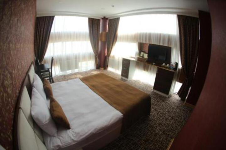 General 8 of 42