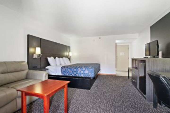 Room 11 of 42