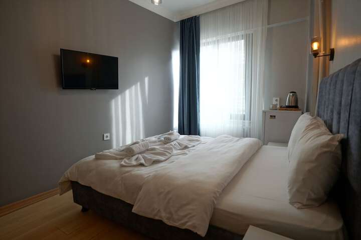 Room 34 of 54