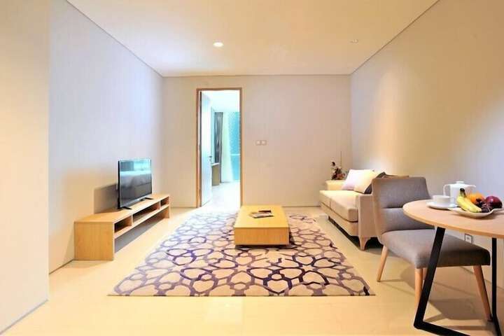 Room 25 of 65