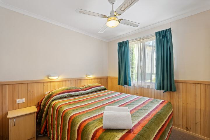 Room 13 of 98