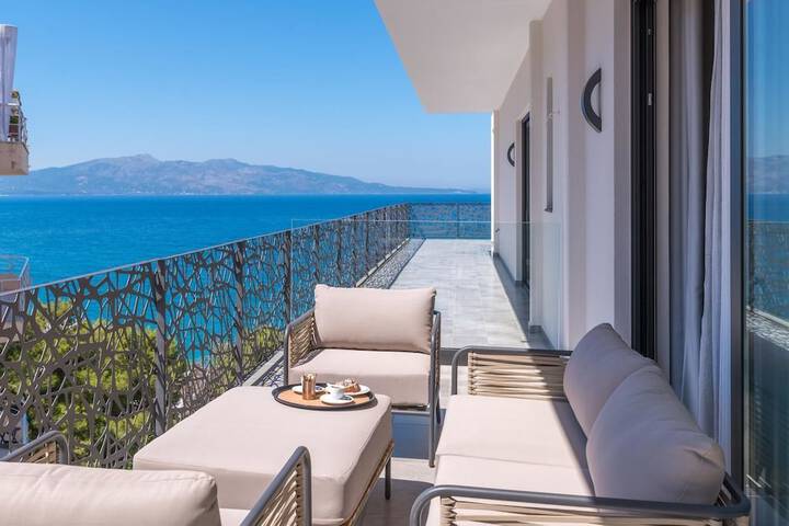 Terrace/Patio 157 of 163
