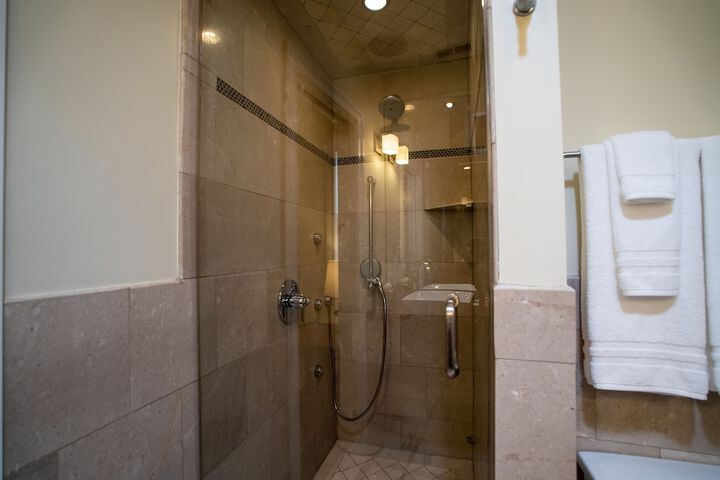 Clean Restrooms