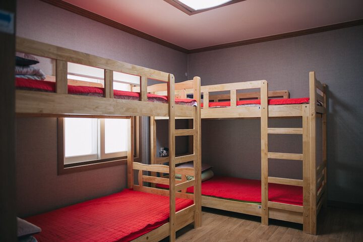 Room 14 of 95