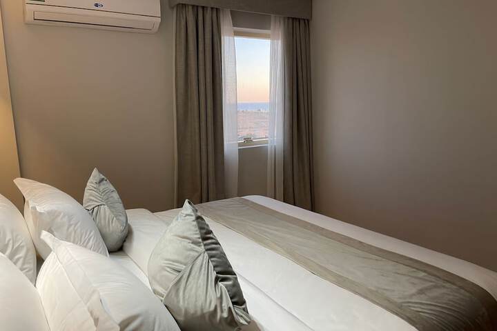 Room 6 of 68