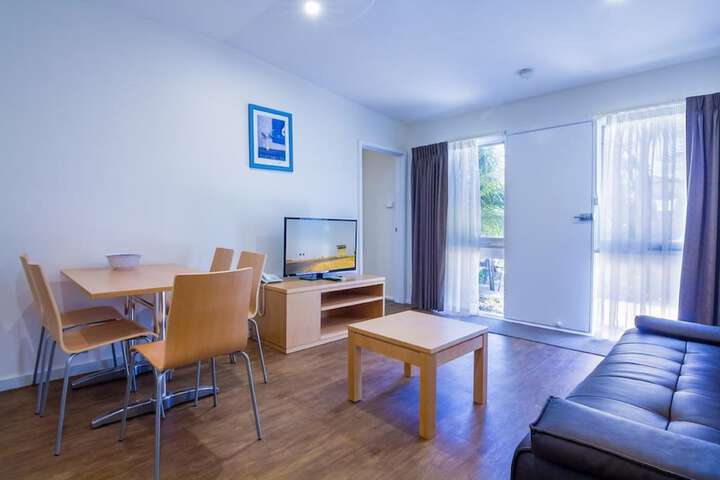 Room 3 of 21