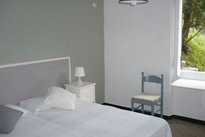 Room 44 of 73