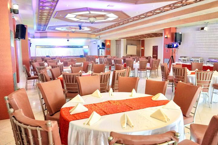 Ballroom/Hall 30 of 38