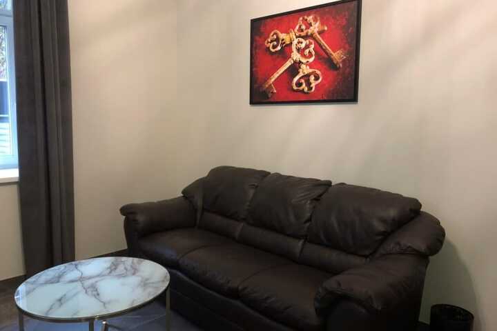 Room 57 of 100