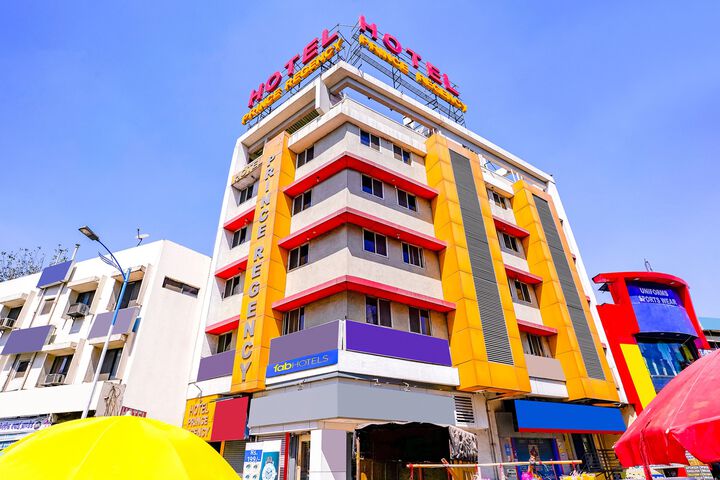 Oyo Flagship 30507 Prince Regency Yerwada