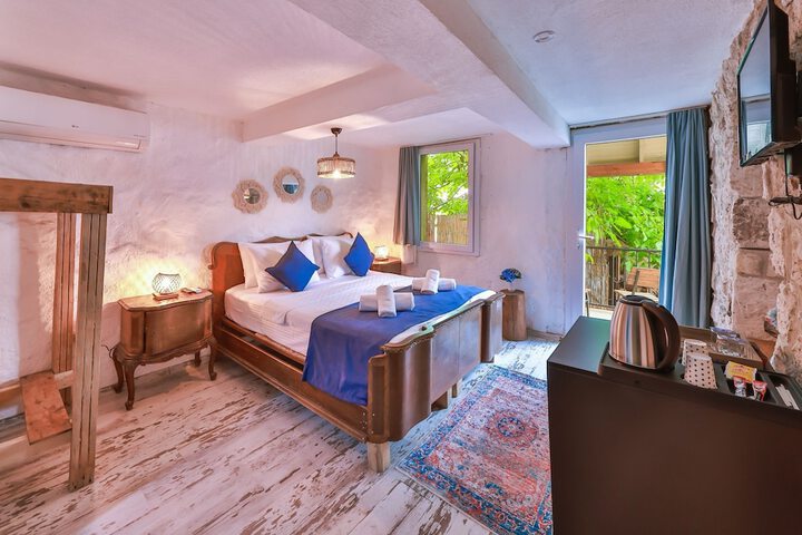 Room 21 of 40