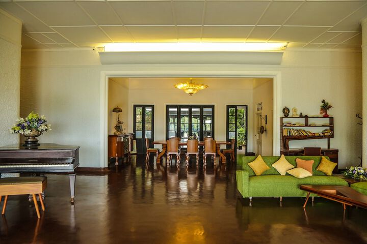 Entrance & Lobby