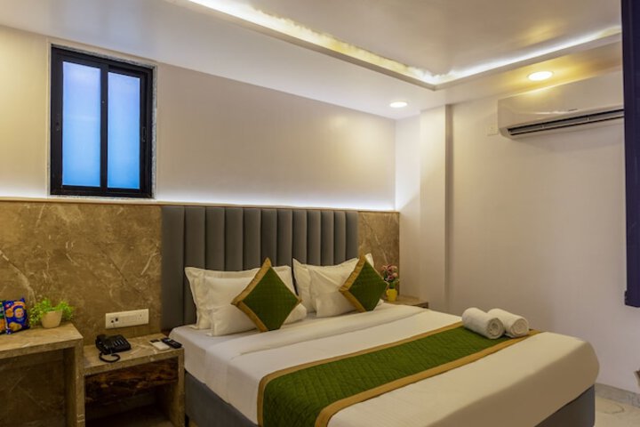 Room 3 of 17