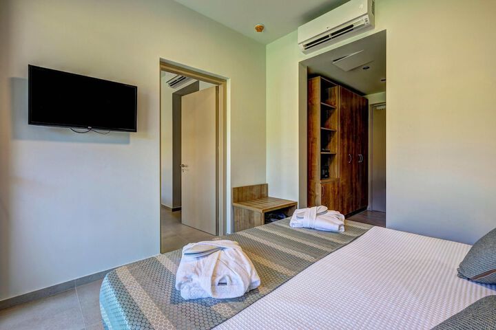 Room 16 of 67