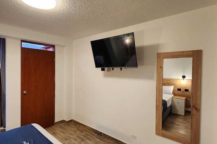 Room 5 of 35