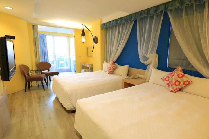 Room 4 of 26