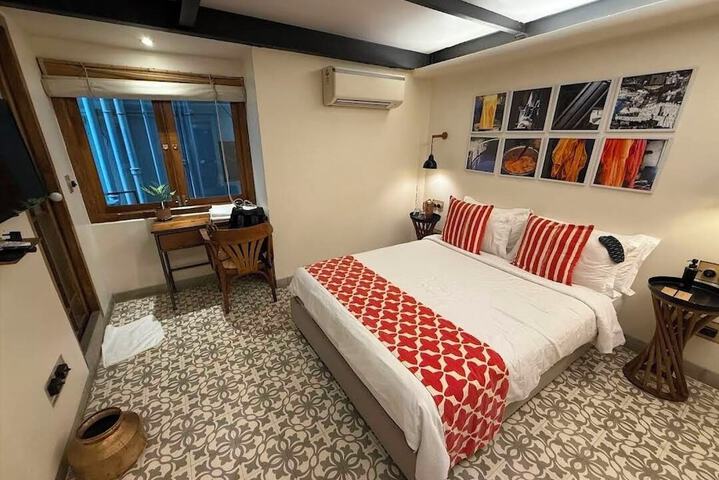 Room 3 of 41
