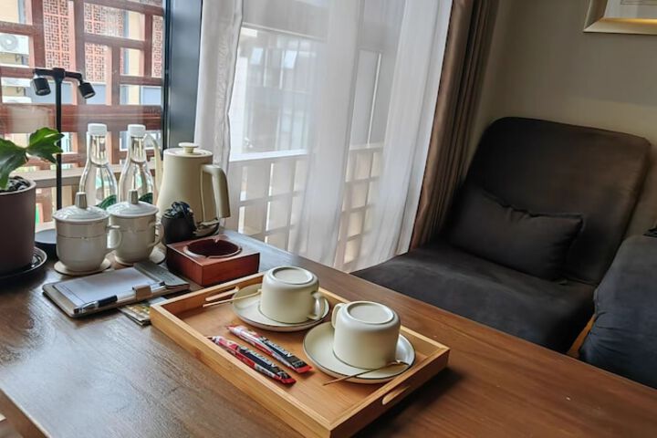 Room 53 of 131