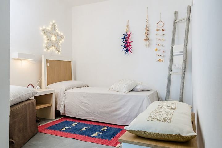 Room 15 of 30