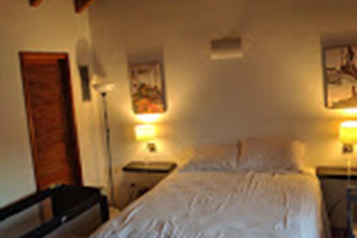 Room 2 of 19