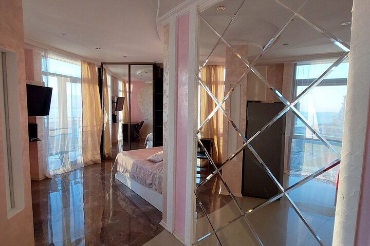 Room 21 of 101