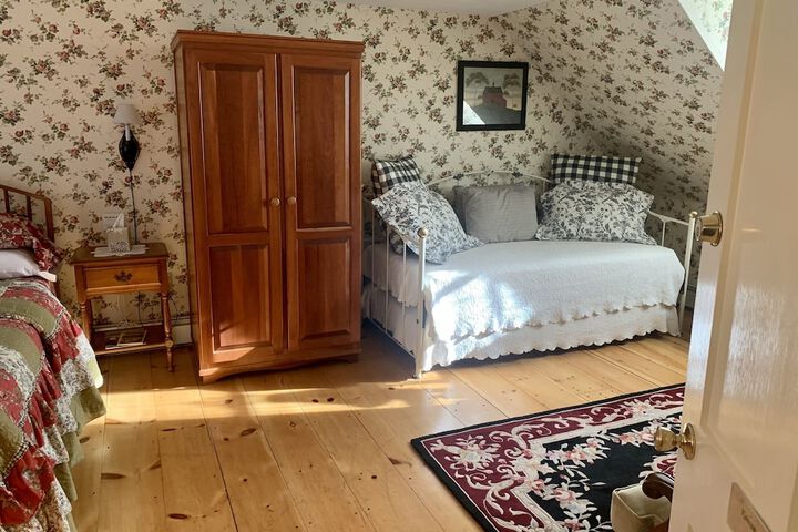 Room 15 of 73