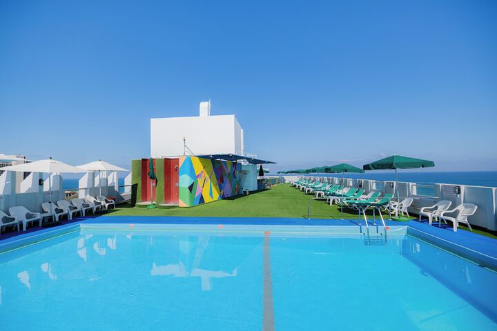 Pool 50 of 88