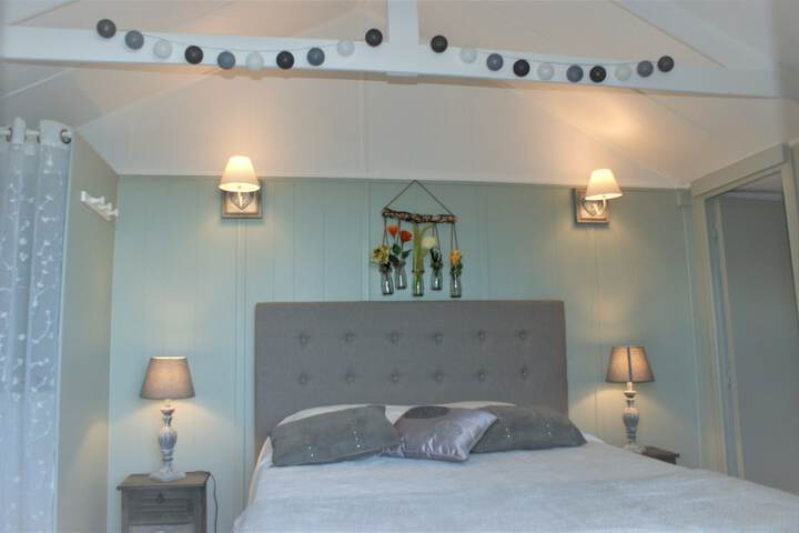 Room 10 of 73