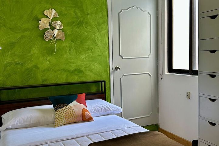 Room 3 of 46