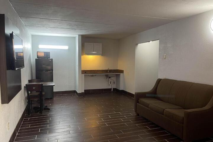 Photo 6
