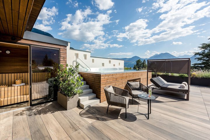 Terrace/Patio 34 of 136
