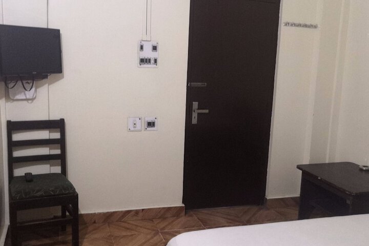 Room 15 of 17