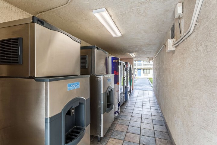 Vending machine
