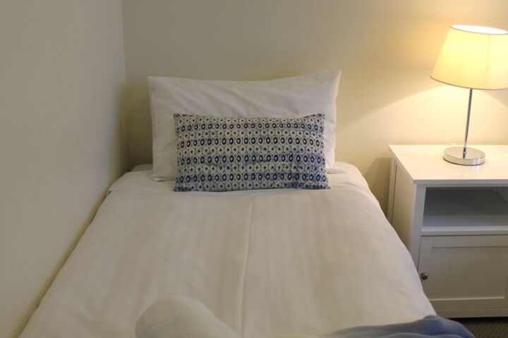 Room 10 of 63