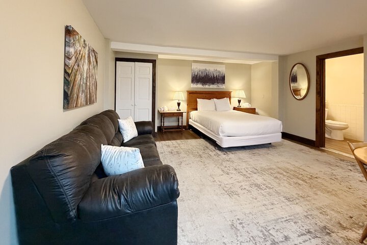 Room 108 of 331