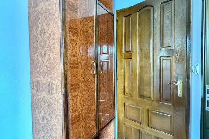 Room 47 of 85