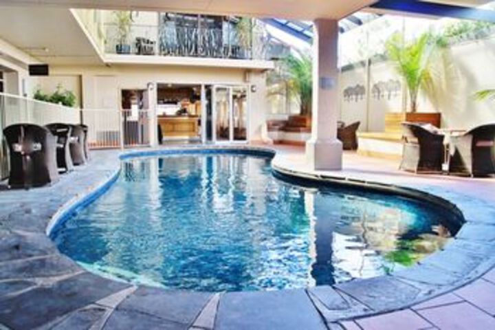 Pool 31 of 39
