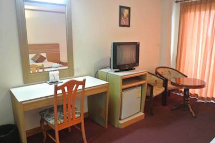 Room 18 of 31