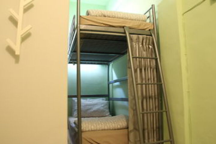 Room 25 of 58
