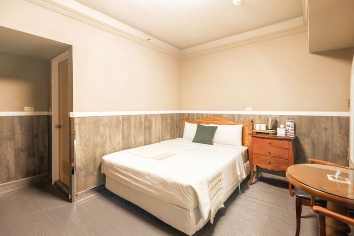 Room 79 of 115