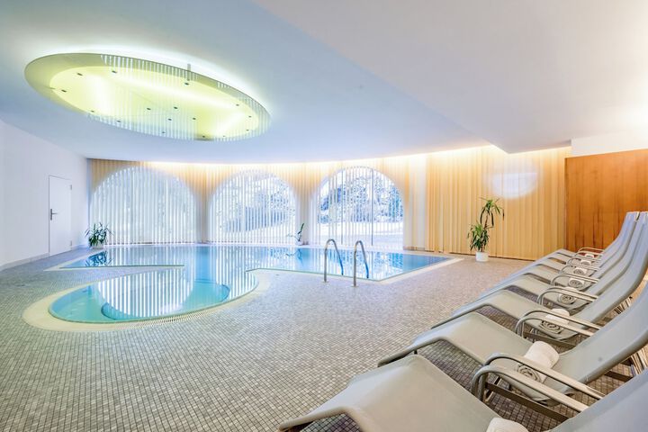 Pool 85 of 131
