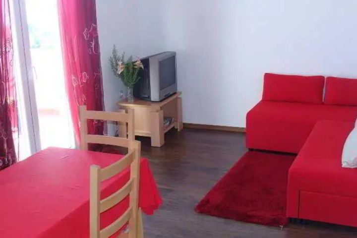 Room 2 of 9