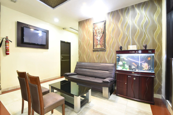 Room 2 of 15