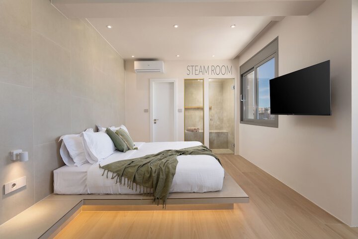 Room 2 of 68