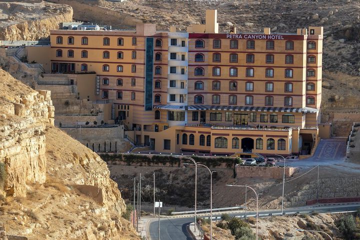 Hotel 37 of 38