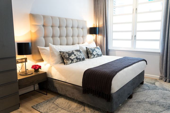 Room 3 of 28