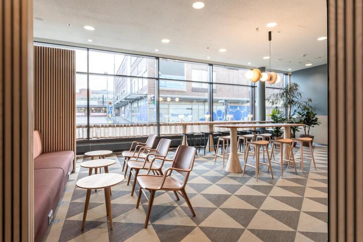 Guest Lobby