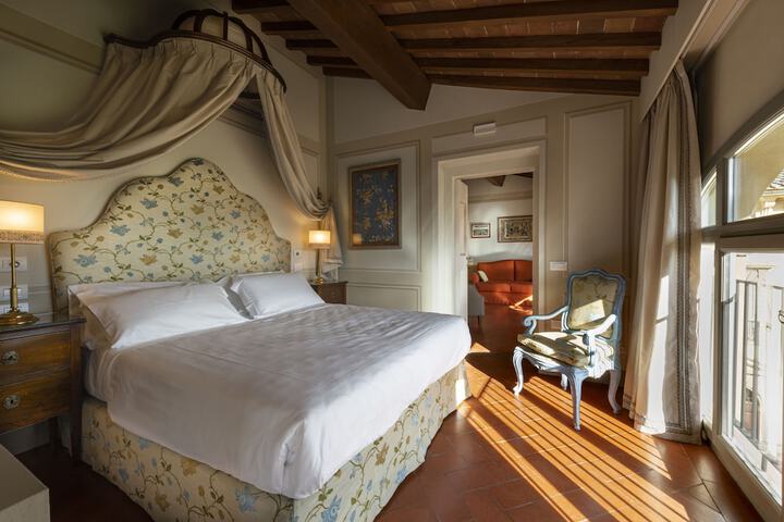 Room 10 of 55