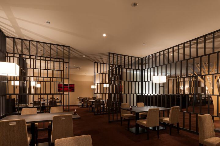 Dining 46 of 68